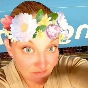 Meet your Posher, Toni